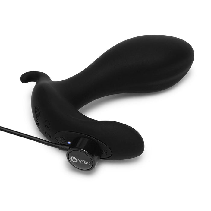 b - Vibe Expand Plug - Black - SexToy.com