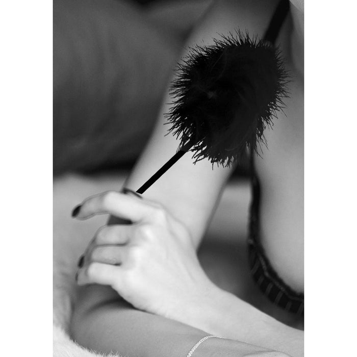 Ouch! Black & White Feather Tickler Black - SexToy.com